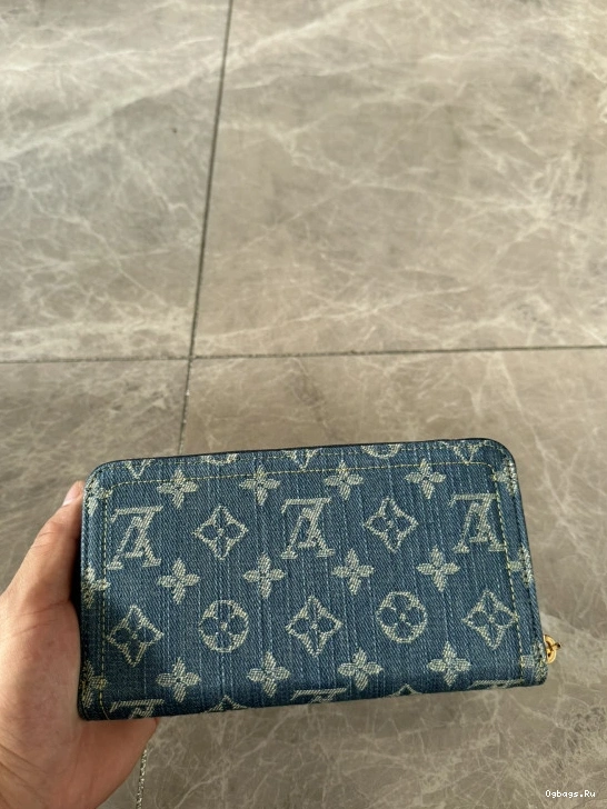 ZIPPY WALLET LOUIS VUITTON 0120